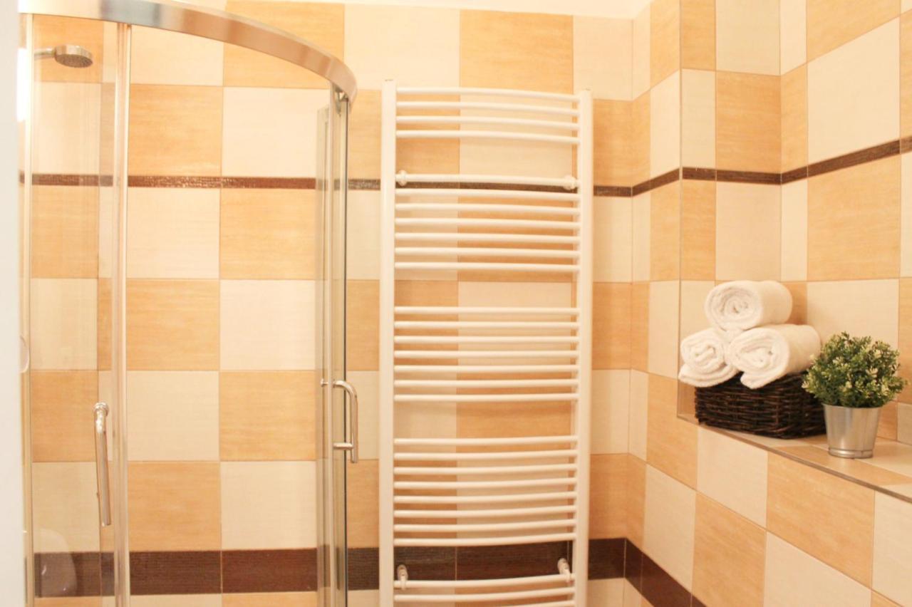 Modern Apartment Ve Smeckach 28 Praga Zewnętrze zdjęcie